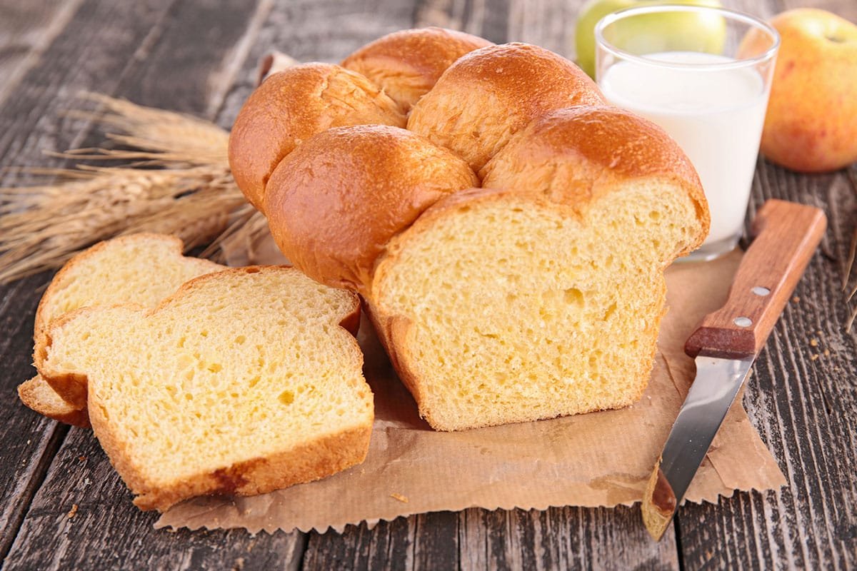 Puis-je manger de la brioche avant une coloscopie ?